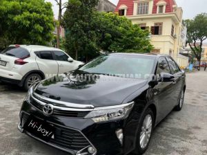 Xe Toyota Camry 2.0E 2019