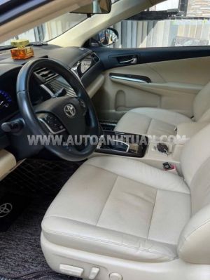 Xe Toyota Camry 2.0E 2019