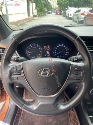 Xe Hyundai i20 Active 1.4 AT 2015