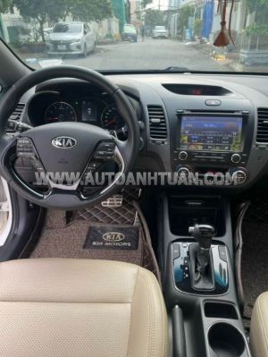 Xe Kia Cerato 1.6 AT 2016