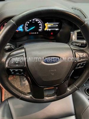 Xe Ford Everest Titanium 2.0L 4x2 AT 2018