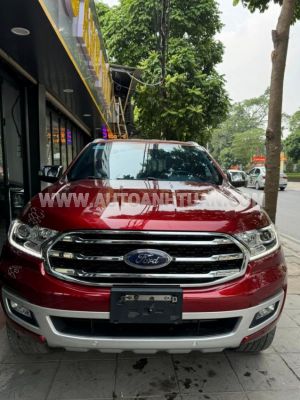 Xe Ford Everest Titanium 2.0L 4x2 AT 2018