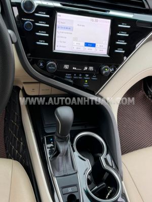 Xe Toyota Camry 2.0G 2019