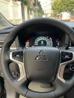 Xe Mitsubishi Xpander Cross 1.5 AT 2024