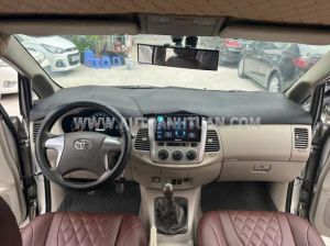 Xe Toyota Innova 2.0E 2015