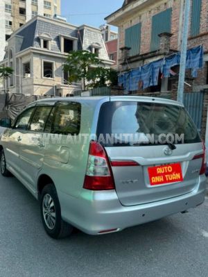 Xe Toyota Innova 2.0E 2015