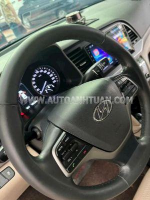 Xe Hyundai Elantra 2.0 AT 2018