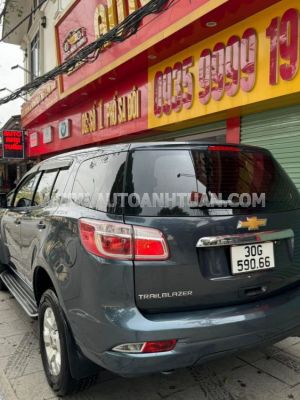 Xe Chevrolet Trailblazer LT 2.5L VGT 4x2 AT 2018