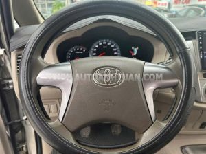 Xe Toyota Innova 2.0E 2015