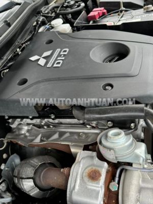Xe Mitsubishi Pajero Sport 2.4D 4x2 AT 2021