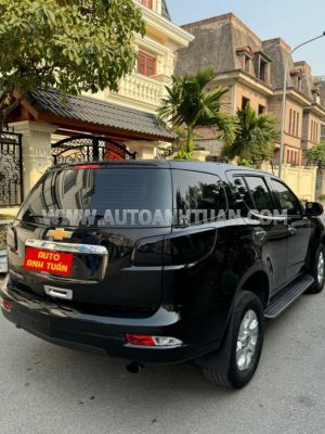 Xe Chevrolet Trailblazer LT 2.5L 4x2 MT 2018