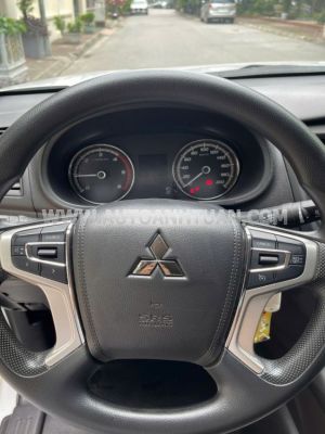 Xe Mitsubishi Triton 4x2 AT 2023