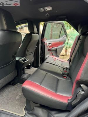 Xe Toyota Fortuner Legender 2.4L 4x2 AT 2022