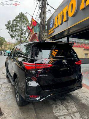 Xe Toyota Fortuner Legender 2.4L 4x2 AT 2022