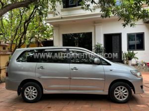 Xe Toyota Innova 2.0E 2013