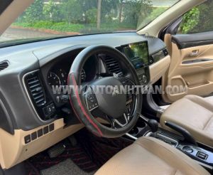 Xe Mitsubishi Outlander 2.0 CVT Premium 2018