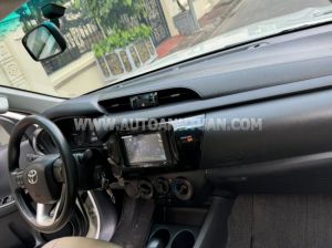 Xe Toyota Hilux 2.4E 4x2 AT 2019