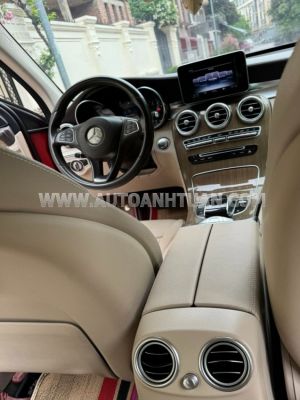 Xe Mercedes Benz GLC 250 4Matic 2017