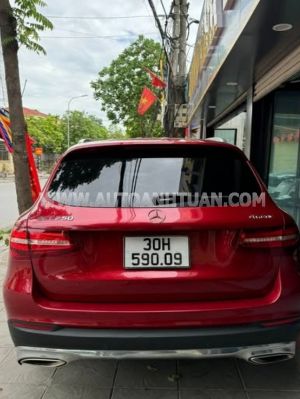 Xe Mercedes Benz GLC 250 4Matic 2017