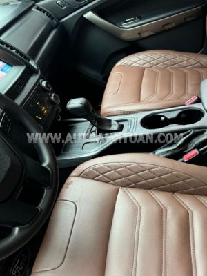 Xe Ford Ranger XLS 2.2L 4x2 AT 2020