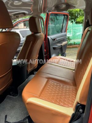 Xe Toyota Hilux 2.4E 4x2 AT 2019
