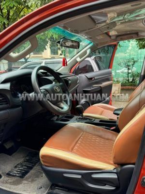 Xe Toyota Hilux 2.4E 4x2 AT 2019