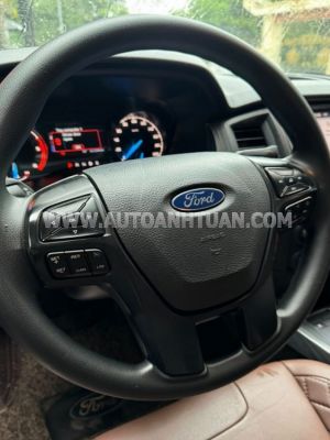 Xe Ford Ranger XLS 2.2L 4x2 AT 2020