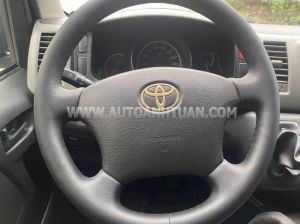 Xe Toyota Hiace 2.5 2011