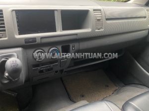 Xe Toyota Hiace 2.5 2011