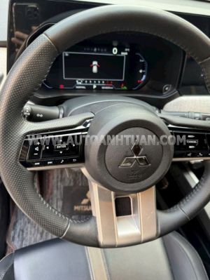 Xe Mitsubishi Xforce Premium 2024