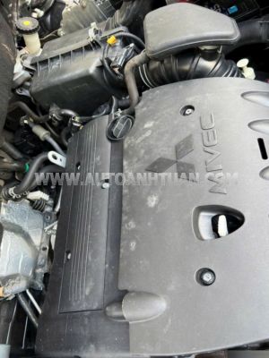 Xe Mitsubishi Outlander 2.0 CVT Premium 2018