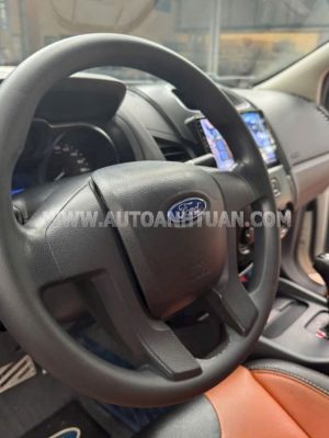 Xe Ford Ranger XLS 2.2L 4x2 AT 2015