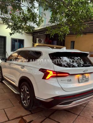 Xe Hyundai SantaFe Cao cấp 2.2L HTRAC 2022