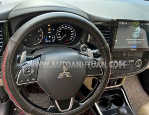 Xe Mitsubishi Outlander 2.0 CVT Premium 2018