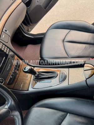 Xe Mercedes Benz E200 2009