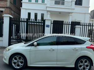 Xe Ford Focus Titanium 2.0 AT 2013