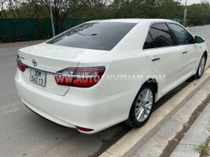 Xe Toyota Camry 2.0E 2018