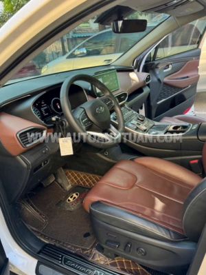 Xe Hyundai SantaFe Cao cấp 2.2L HTRAC 2022