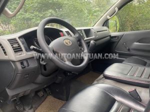 Xe Toyota Hiace 2.5 2011