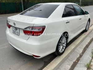 Xe Toyota Camry 2.0E 2018