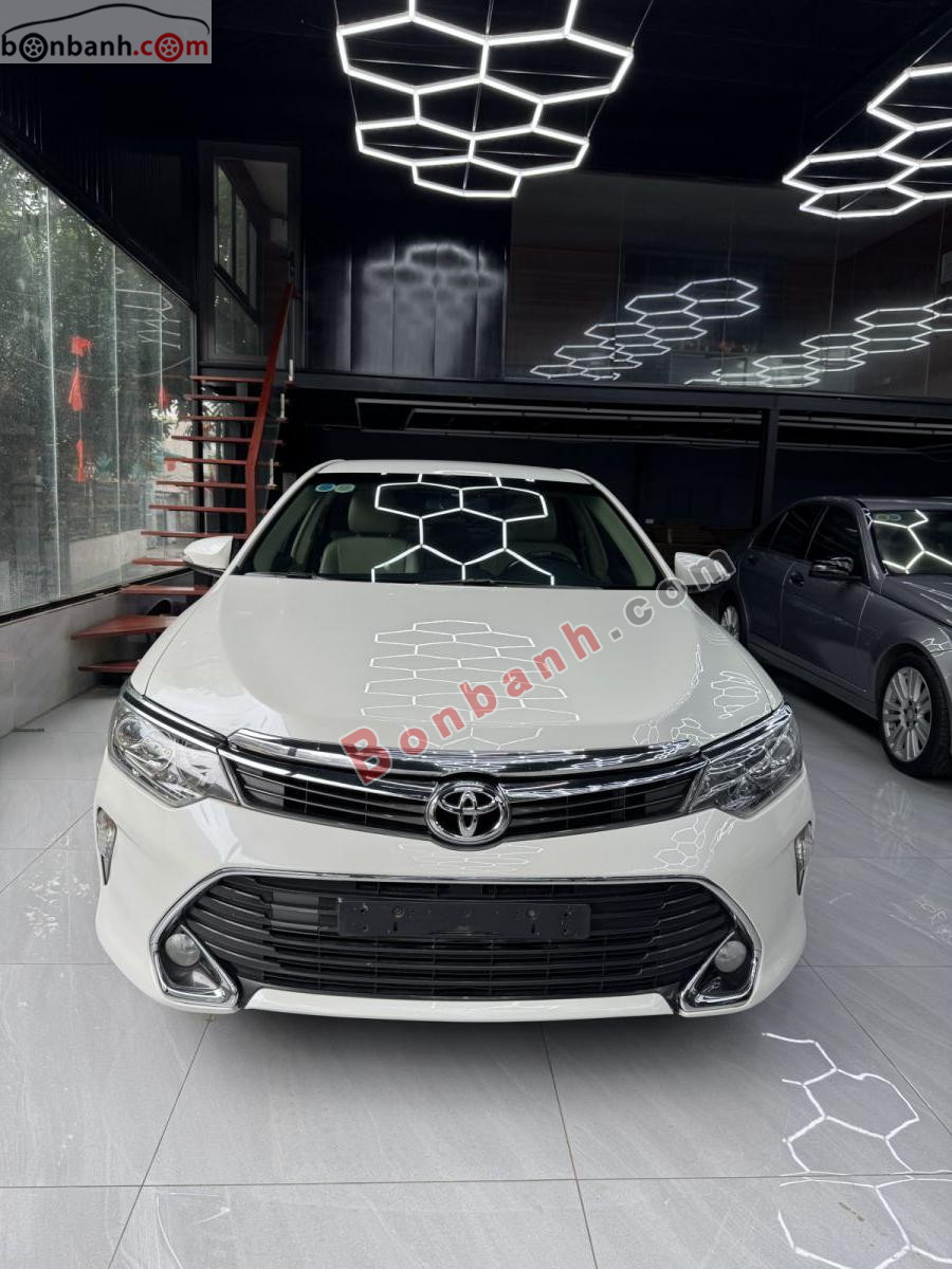 Toyota Camry 2.0E 2018