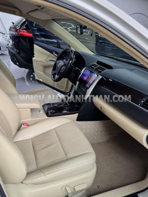 Xe Toyota Camry 2.0E 2018