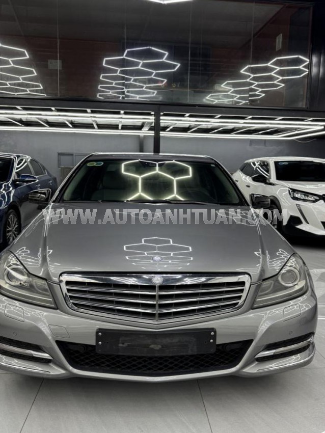 Mercedes Benz C250 2011