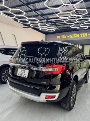 Xe Ford Everest Titanium 2.0L 4x4 AT 2020
