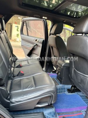 Xe Ford Everest Titanium 2.0L 4x4 AT 2020