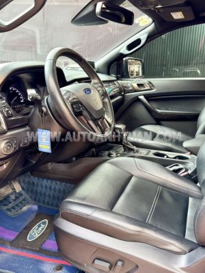 Xe Ford Everest Titanium 2.0L 4x4 AT 2020