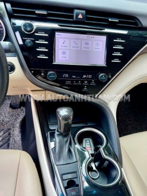 Xe Toyota Camry 2.0G 2019