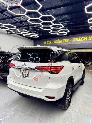 Xe Toyota Fortuner 2.4G 4x2 AT 2019