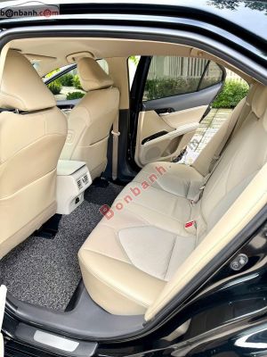 Xe Toyota Camry 2.0G 2019